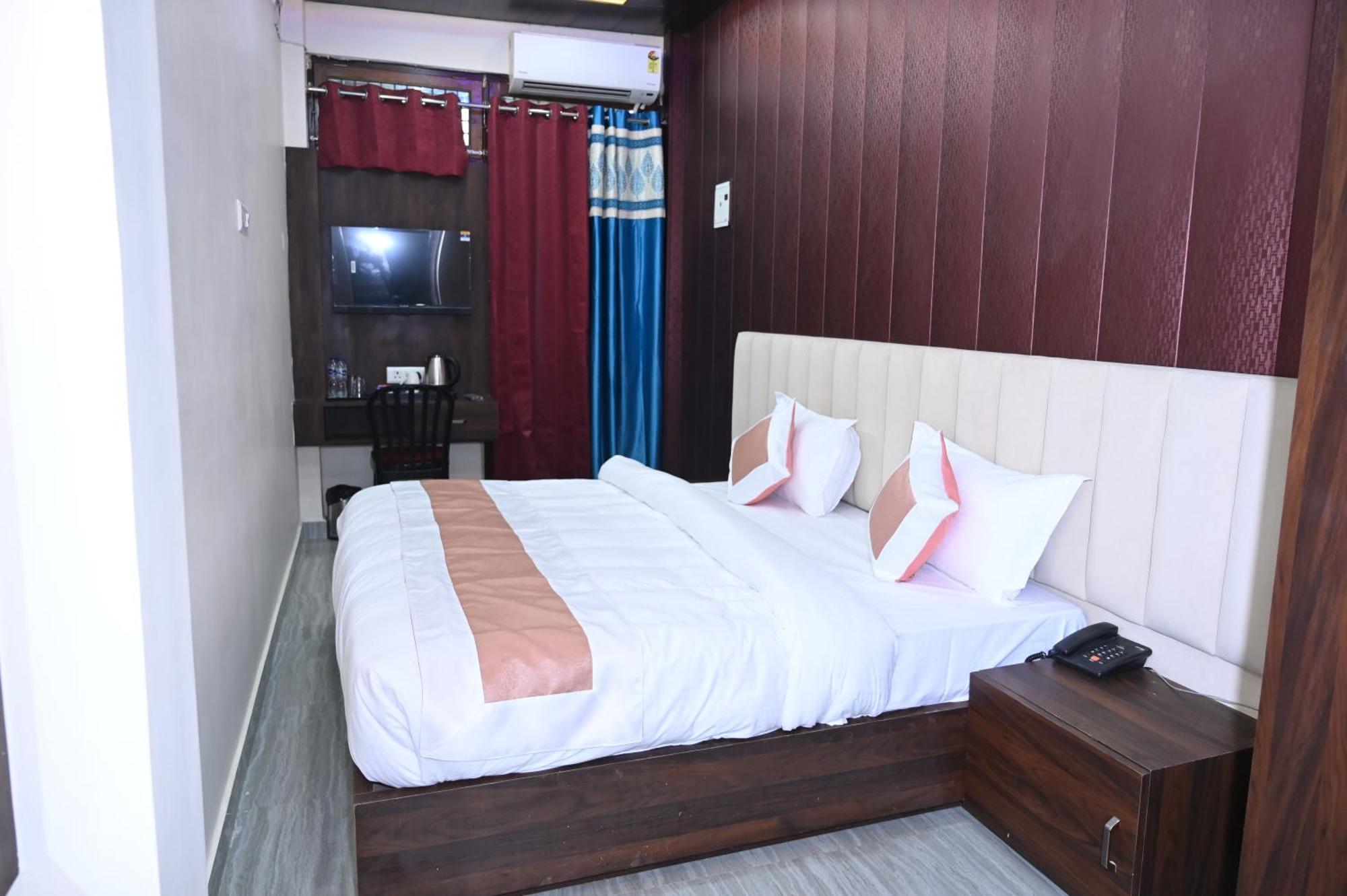 Sun High Stay Luxury Guest House Bénarès Extérieur photo
